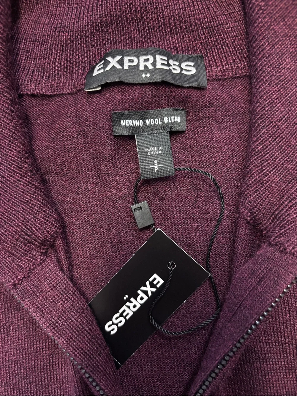 Express Men’s Lightweight Merino Wool Blend 1/2 Zip Burgundy NWT Small